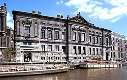 Het voormalige gebouw van De Nederlandsche Bank aan de Oude Turfmarkt 127, sinds 1976 Allard Pierson Museum