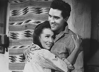 Dolores del Río en Elvis Presley