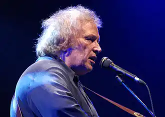 Don McLean tijdens een concert in 2008