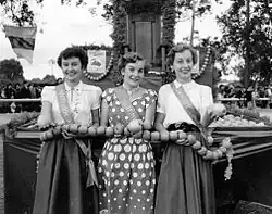Donnybrook Apple Queen finalistes 1954