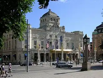 Het koninklijk theater