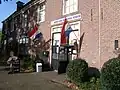 De ingang van het museum aan de Diependaalsedijk 19 te Maarssen