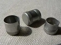 Oude duivenringpotjes.