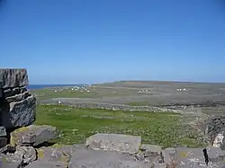Uitzicht vanaf het fort Dun Aonghasa