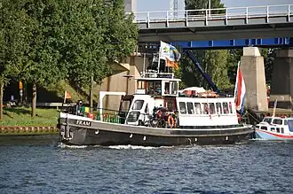 Als Fram op het Amsterdam-Rijnkanaal