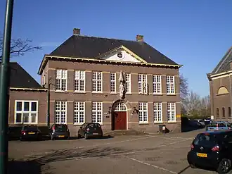 Klooster met Heilig Hartschool