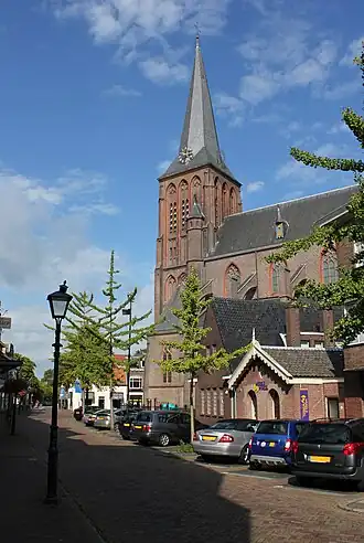 Heilig Hartkerk uit 1855 aan de Breedstraat 3 te Maarssen