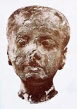 Mogelijk het hoofd van een beeld van Anchesenpaaton(ca. 1330 v. Chr.), MNW