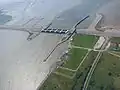 Luchtfoto stormvloedkering Eidersperrwerk