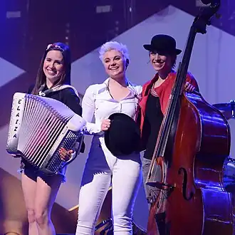 Elaiza tijdens Unser Song für Dänemark