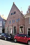 Huis met puntgevel