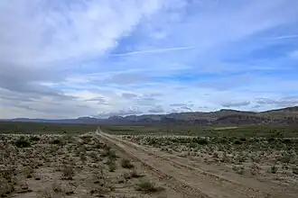 Eldarivlakte met de rand van het Iori-hoogland en het nationaal park Vasjlovani