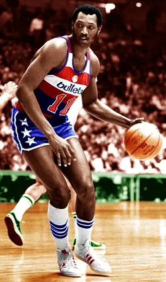Elvin Hayes met de Bullets in 1975