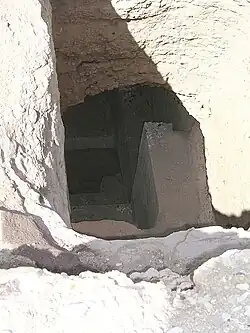 Ingang van de piramide