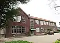 Schoolgebouw (gedeeltelijk beschermd)