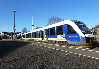 Treinstel van het type LINT 41, in de huisstijl van Erixx.