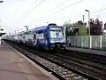 Een Z 20900 van de RER C in de nieuwe Transilien-kleurstelling op het Station Cernay, in Ermont (Val-d'Oise)