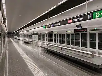 Perron van het metrostation Can Zam