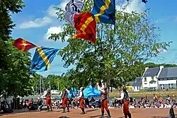 Kunstgroep Alkuone uit Aalst tijdens een optreden in Pont-l'Abbé, 2014