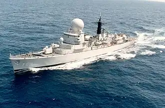 Nederlands fregat Hr.Ms. Tromp met de radome duidelijk herkenbaar