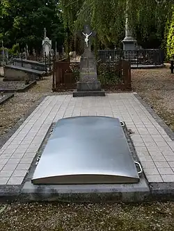 Familiegraf van de familie Linssen op de Begraafplaats Nabij de Kapel in ‘t Zand in Roermond