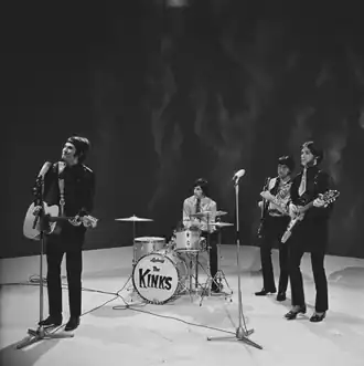 The Kinks in 1967in het televisieprogramma Fanclub