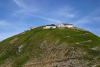 Top van de Faulhorn, met op de top een hotel