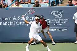 Roger Federer in actie tijdens het toernooi dat hij in 2007 won