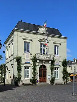 Het gemeentehuis (mairie) van Fontevraud-l'Abbaye