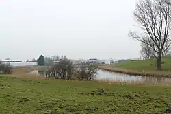 De dubbele gracht voor het fort