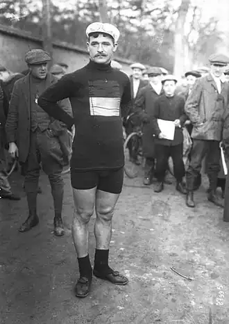 François Faber bij de start van Parijs-Roubaix 1913