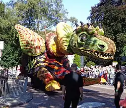 Wagen van Varik Pero (eerste prijs grote wagens, lof van de vakjury, publieksprijs, Teun Luyendijk-prijs voor vernieuwing en verlichtingsprijs 2019)