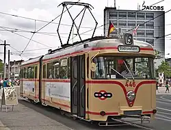 Klassieke tram in Bremen met twee maal twee assen