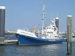 KNRM-reddingboot 'Gebroeders Luden' in de haven van Lauwersoog (2005).