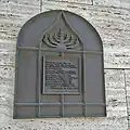 Gedenkplaquette in 1938 verwoeste synagoge