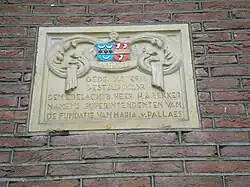 Gedenksteen Maria van Pallaes in Wulpstraat