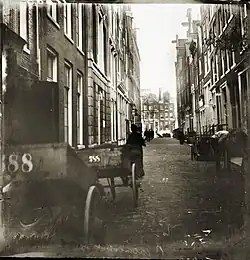 Beulingstraat vastgelegd door George Hendrik Breitner omstreeks 1895