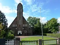 Gereformeerde kerk uit 1932 van A. Wiersema, architect uit de Groninger variant van Amsterdamse School