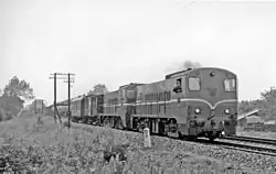 Twee 2200-en met goederentrein onderweg op het grenstraject Hengelo – Rheine (Duitsland); 1961