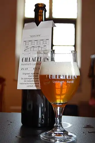 Gilladeken en bijhorend glas