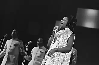 Gladys Knight & the Pips (Grand Gala Du Disque 1969)