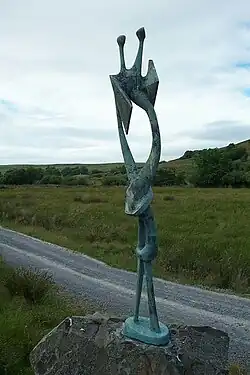 Standing Figure van Henry Moore
