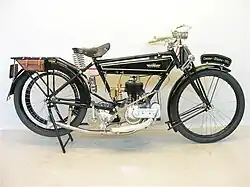 Het eerste eigen model van Gnome et Rhone was een 500cc-eencilinder. Dit is de C-versie uit 1923