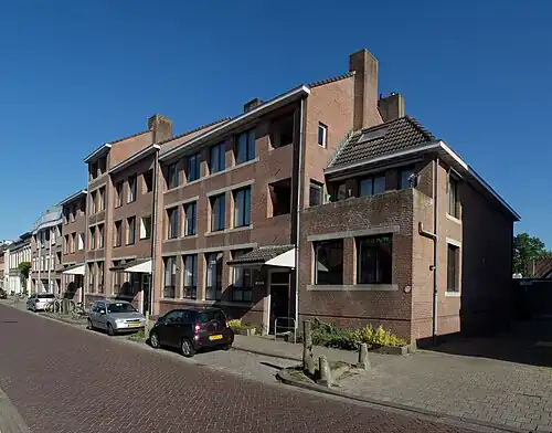 Appartementen aan de Godevaert Montensstraat te Breda. Gebouwd in 1980. Ontworpen door Jan Bolder