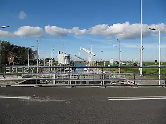 Grevelingensluis gezien vanaf de omleidingsroute van de N59