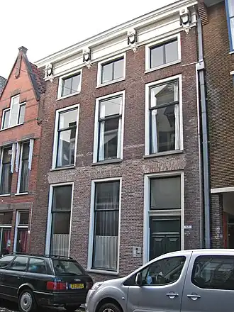 De krant was gevestigd aan de Turftorenstraat 7 in Groningen