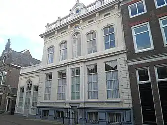 Grote Oost 26 of Villa Alewijn