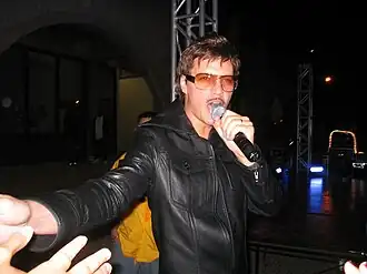 Günther treedt op aan de Universiteit van Californië