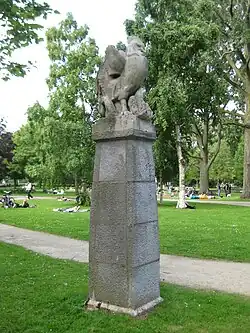 Amsterdam, Haan en slang op zuil, Westerpark