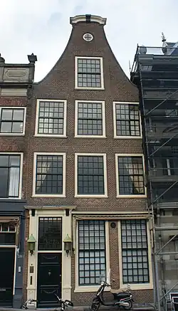 Damstraat 27